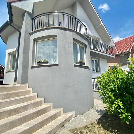Anca'S Home Oradea Zewnętrze zdjęcie